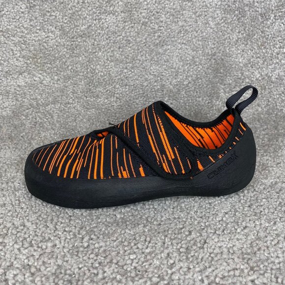 ClimbX Black and Red Other Rock Wall Black and Orange Climbing Youth US Size 4 - Picture 1 of 10